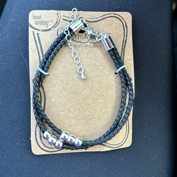 NEW Faux leather, double banded, beaded bracelet. - Picture 1 of 2